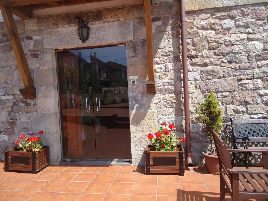 Montanes Hotel Santillana del Mar Eksteriør billede